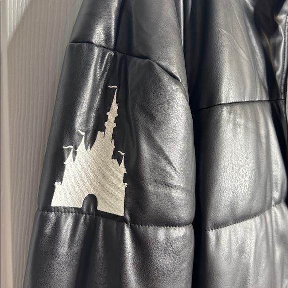 Disney Parks Walt Disney World black faux leather puffer Spirit jacket size 1X - Picture 4 of 8